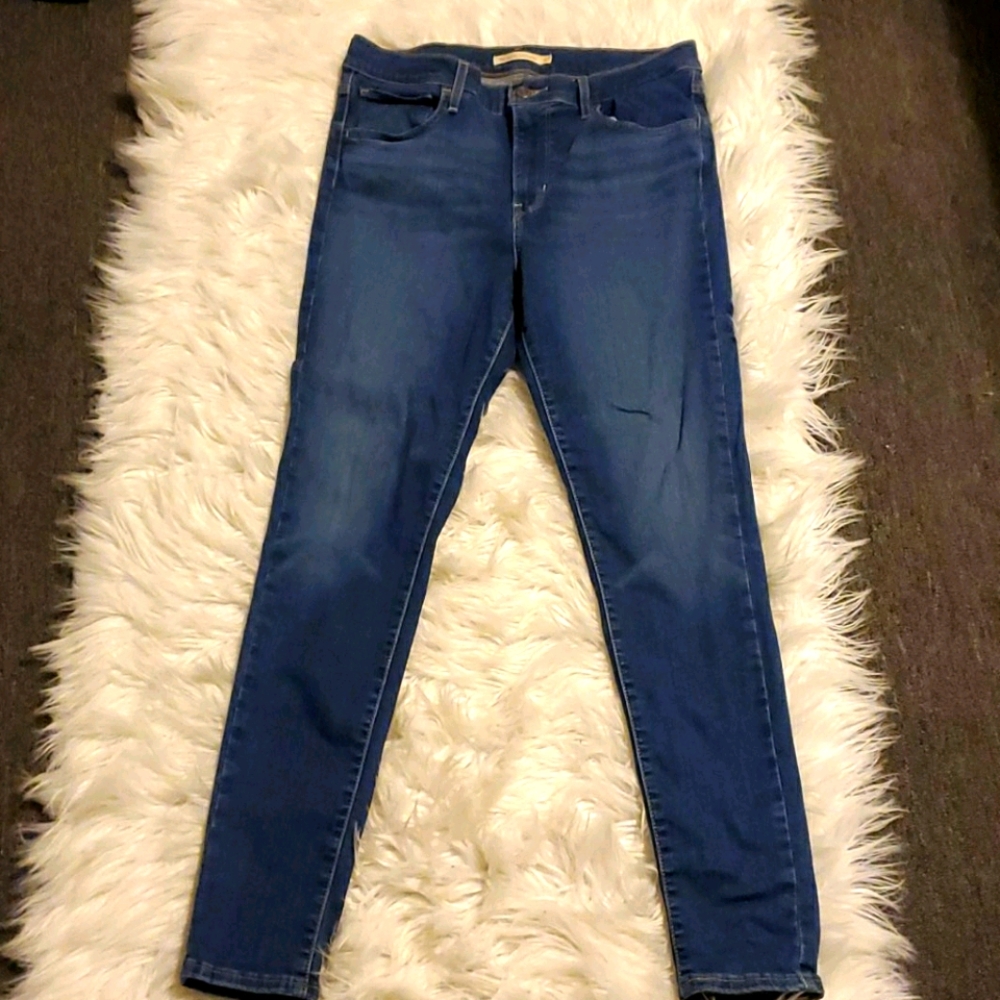 Levi's